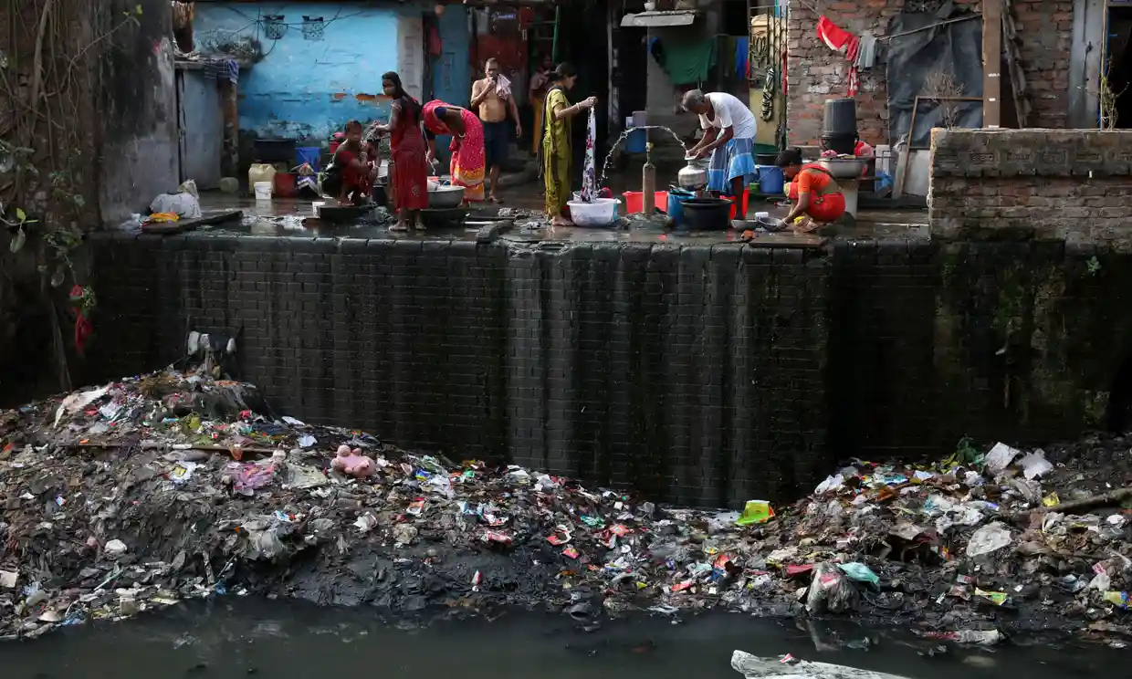 Pollution responsible for one in six deaths across planet, scientists warn