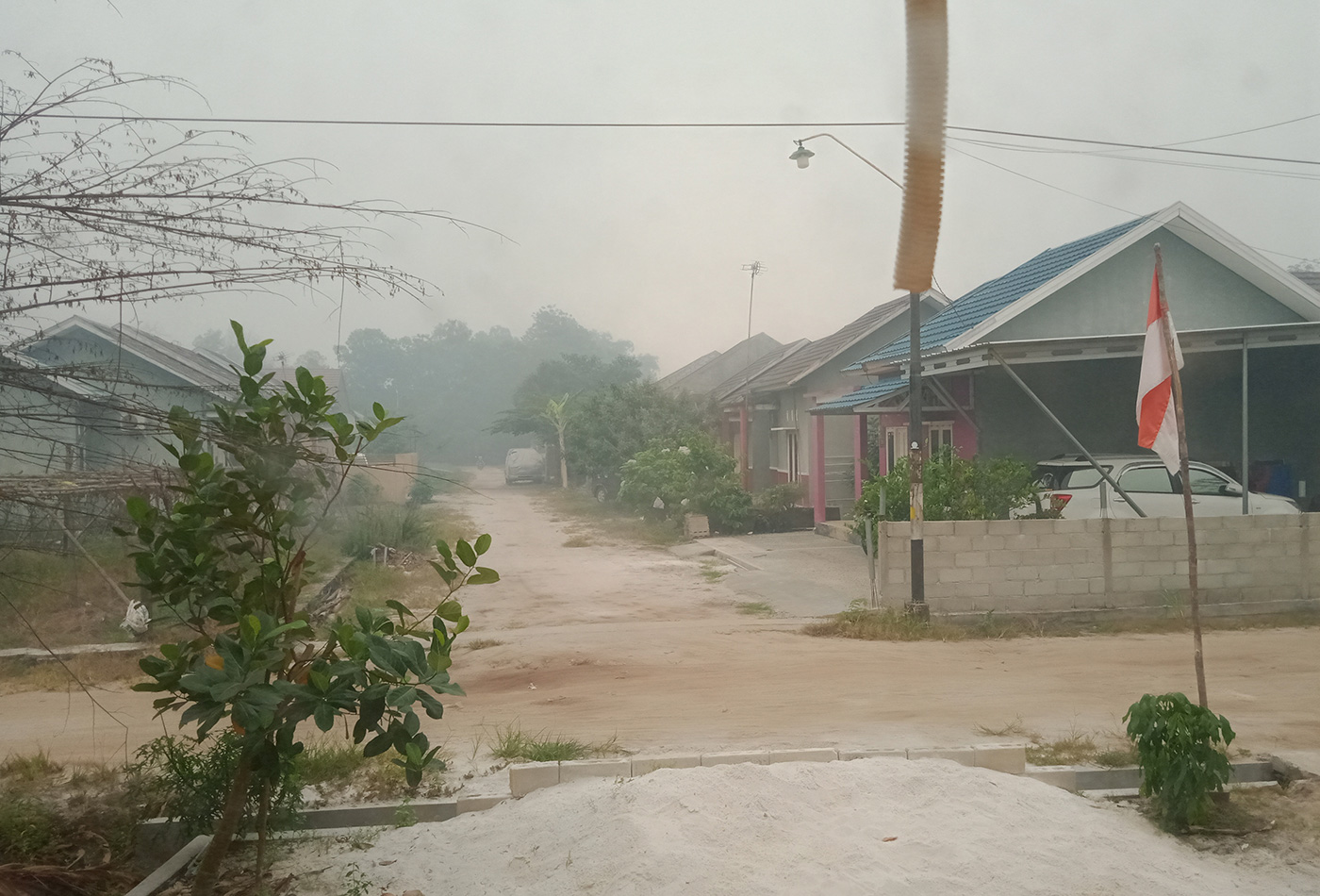 The view from the front yard of Witni's house during the forest and peatland fires in September 2019.